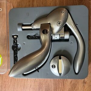 The Food Network Corkscrew Wine opener